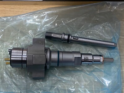 Genuine Cummins Injector Kit 5579405 for 8.9 liter ISC/ISL engines 
