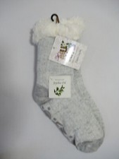 NEW Muk Luks Cabin Slipper Socks Women S/M Gray