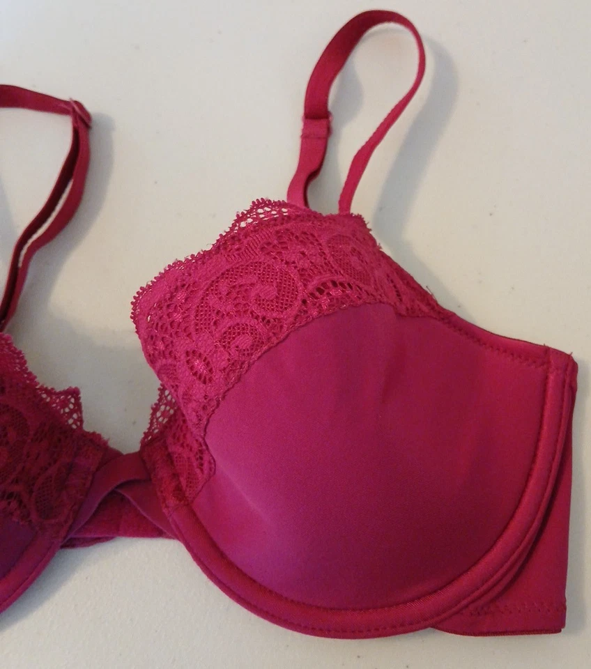 Sujetador camiseta Gilligan & O'Malley 34C rosa con aros ribete de encaje Foto 4 de 4