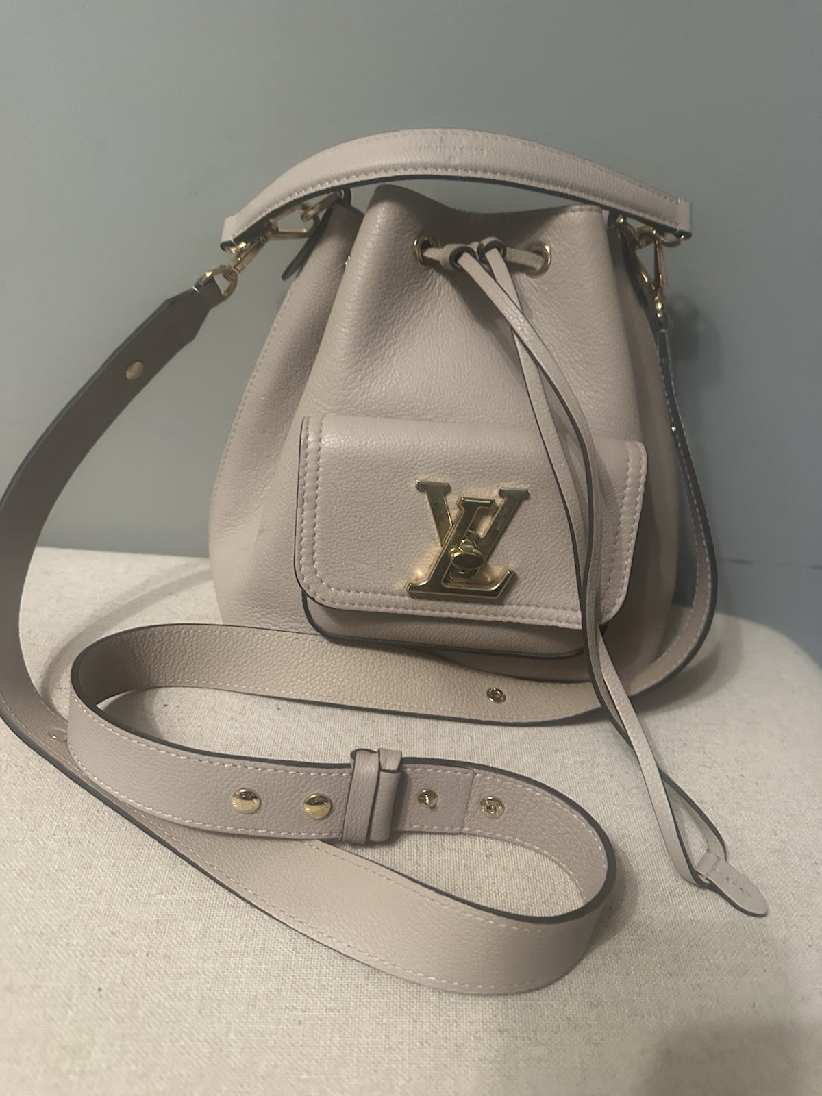 Louis Vuitton Lockme Bucket Crossbody Greige Leather- NEW Mint Condition-