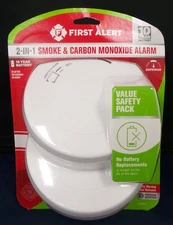 First Alert 2-in-1 Smoke & Carbon Monoxide Alarm 10YR Battery 2 Pack BRAND NEW