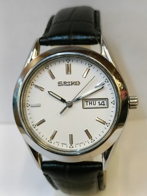 VINTAGE SEIKO QUARTZ WHITE DIAL 7N43-9070 JAPAN MEN'S WORKING