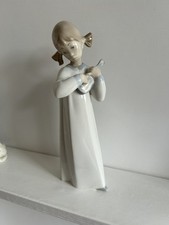 Lladro 4871 Girl Playing Guitar Figurine