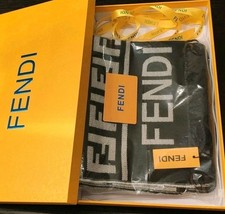 Sciarpa FENDI Modello Roma Lana/Seta Biaco/Nero *SALDI SOTTOCOSTO 2026 Da -65%