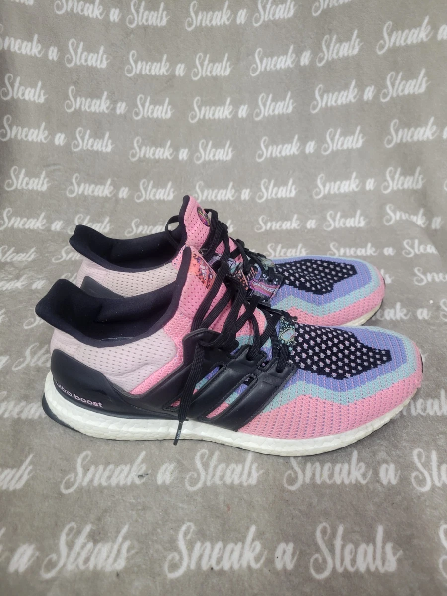 adidas gazelle silver green womens adidas ULTRABOOST 22 Running Shoes | Triple White