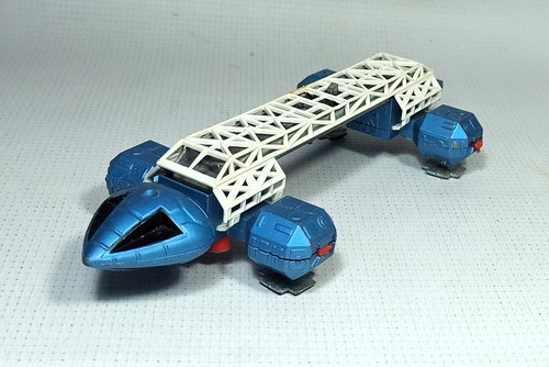 DINKY TOYS VTG 1975 SPACE 1999 EAGLE TRANSPORTER FREIGHTER DIECAST SPACESHIP