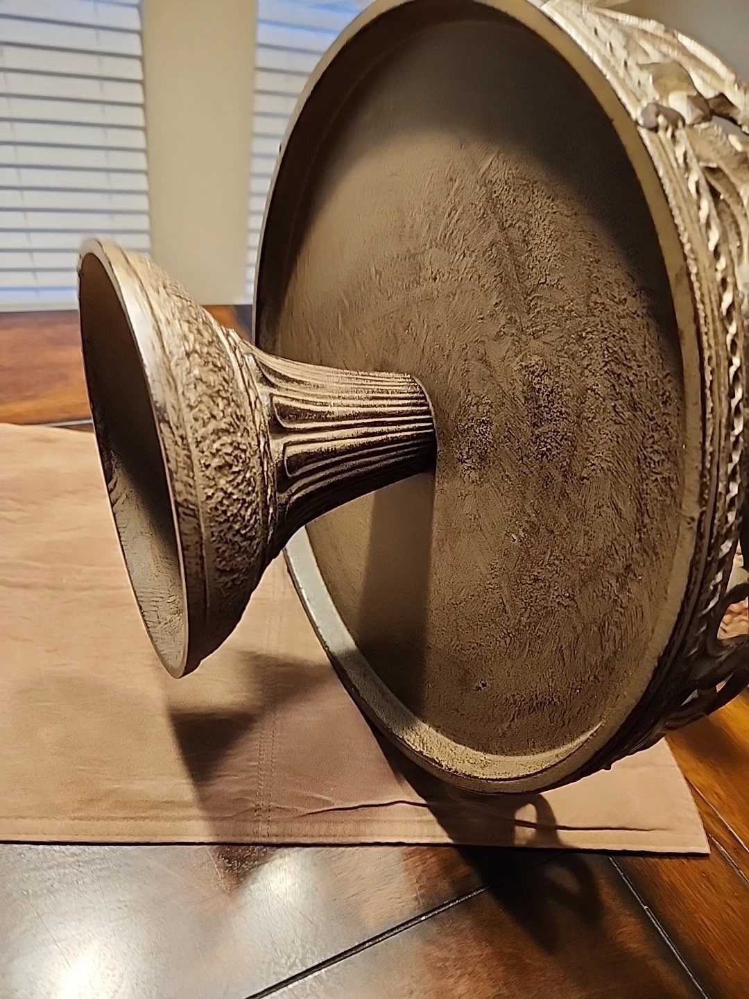 GG Collection Acanthus/Baroque Lazy Susan Crudite Server - Thumbnail 2