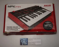 Akai MPK Mini MIDI Keyboard Controller w/ Pads & Knobs – USB, Boxed Missing Knob
