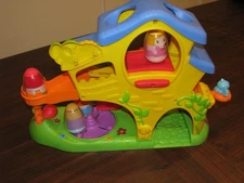 Playskool Playset Weebles W/ Car And Weebles(8)