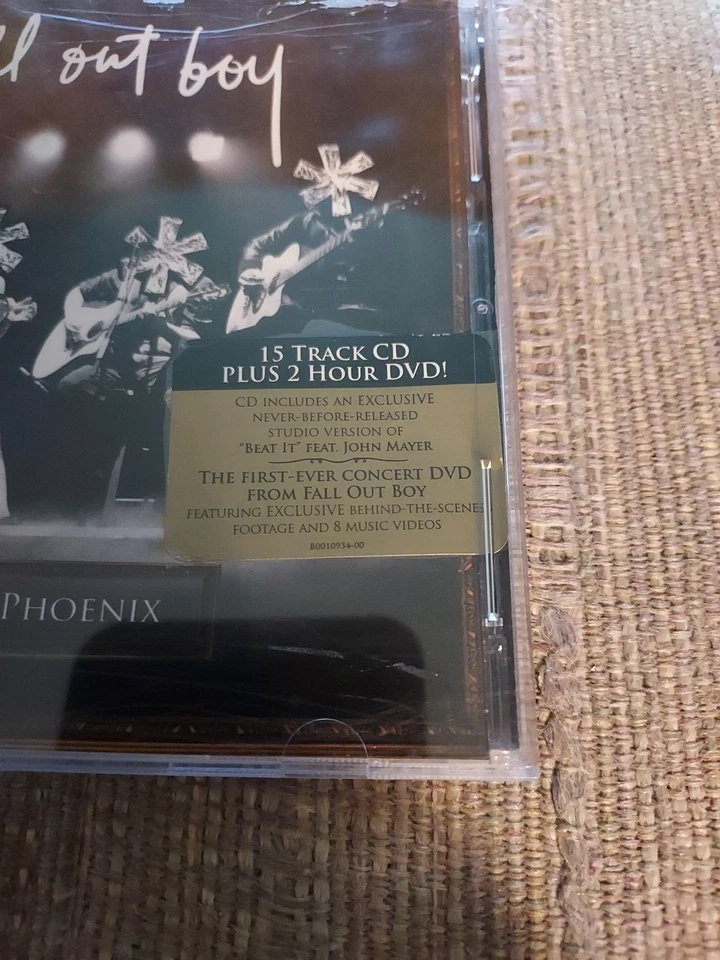 Fall Out Boy Live in Phoenix (CD/DVD, April 2008, 2-Disc Set, Island) MINT - Image 2 of 4