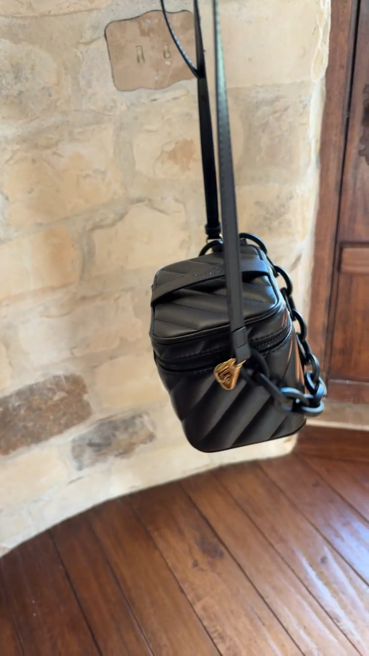 Borsa YSL Beaute Vanity Case VIP REGALO YVES Saint Laurent nera catena trapuntata NUOVA