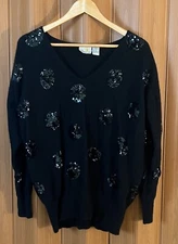 Vintage Liz Claiborne Lambs Wool/Angora Ladies V Neck Sweater Size Large