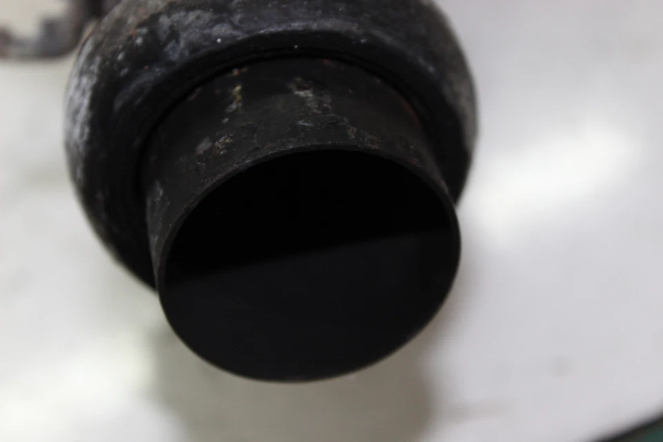 Ski-Doo MXZ 600 2008 Renegade X HO SDI tubo de cámara de expansión de escape Foto 4 de 4