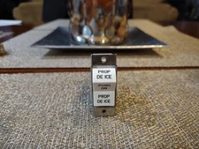 Mooney Ovation  switch , Prop deice  switch, PN 41-10-P10 15amp