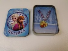 DISNEY'S FROZEN - SHINING TOGETHER - ELSA ANNE- NECKLESS / PENDANT / TIN CASE