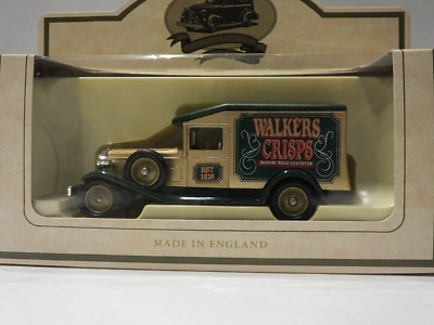 LLEDO LP18 028 1936 PACKARD VAN - WALKERS CHIPS #39