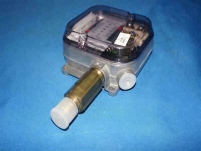 Sauter DFC17B98 F001 Pressure Switch DEFECTIVE