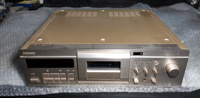 Victor HR-W5 W-VHS VHS S-VHS Video Deck JVC KENWOOD AC100V 50/60Hz Audio Japan