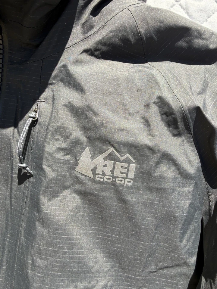 Chaqueta parka larga híbrida de plumón negra talla Xs REI Co Op Stormhenge 850 para mujer Foto 2 de 4