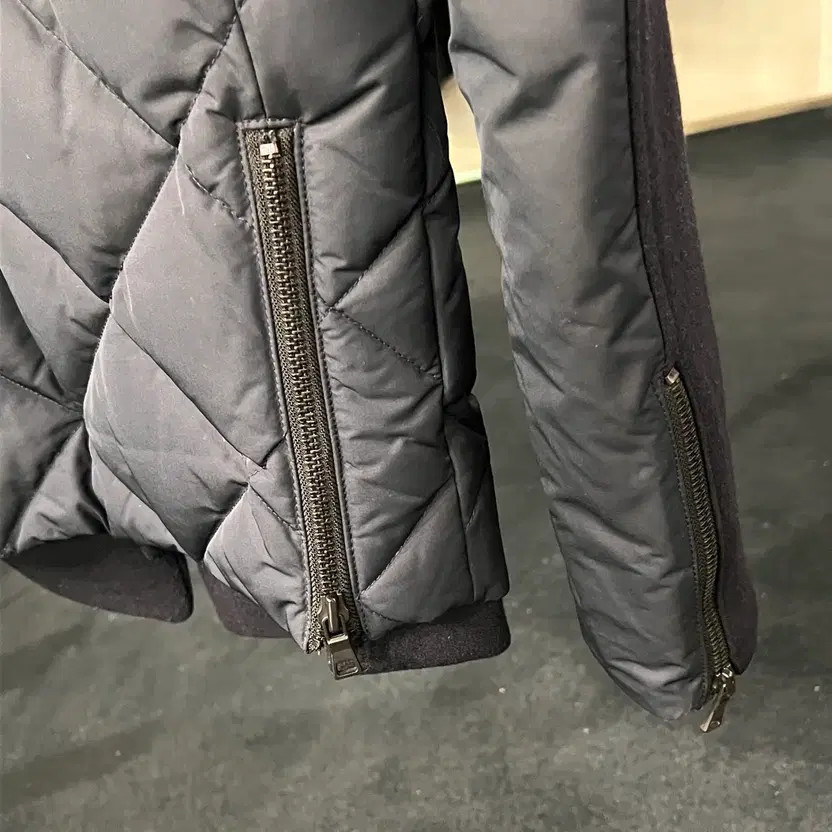 Hanseum System Goose Down Padding Jacket - Size 1… - image 5