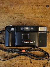 Minolta Freedom II 35mm Point  Shoot Film Camera w/ Case   Untested