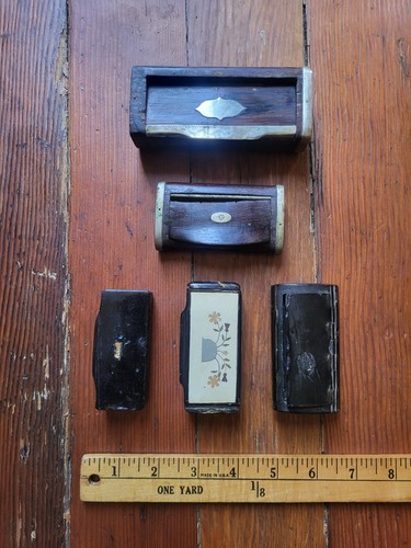 5 Antique Snuff Boxes.