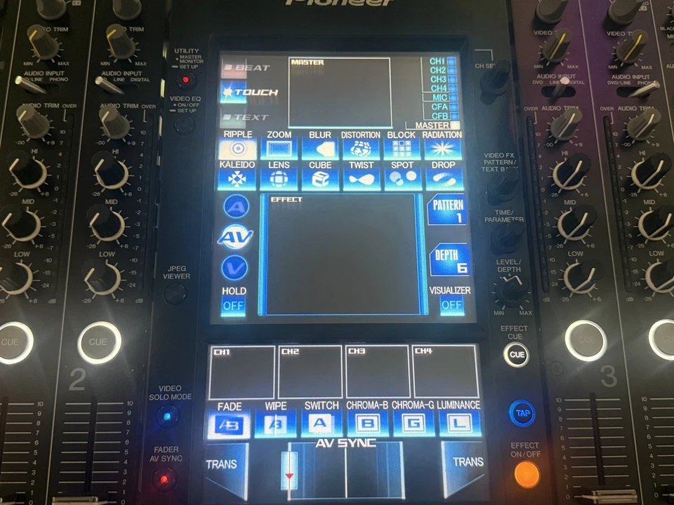 Pioneer SVM-1000 Sound & Vision Professional DJ Mixer SVM1000 4-Channel Rare JP - Image 2 of 4