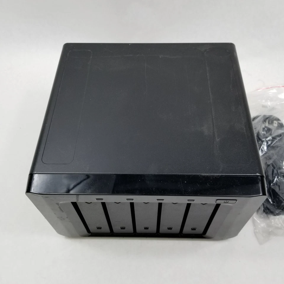 Synology DX510 5-Bay Expansion Storage Unit for DS1010 DS710 DS1511 Diskless - Image 2 of 4