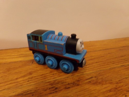Thomas The Tank Engine & Friends Lot of 5 Trains - Picture 9 of 17