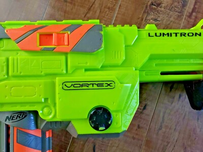 ナーフ ボルテックス Light It Up ルミトロン LUMITRON NERF Vortex Lumitron Blaster + Firefly Tech LIGHT IT UP Magazine +