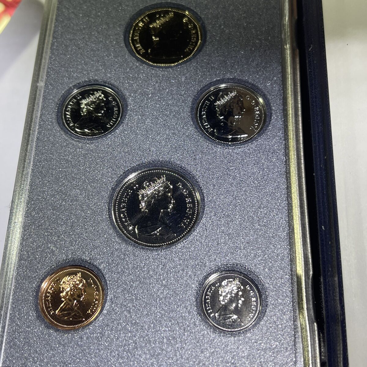 1988 Royal Canadian Mint Set 7 Coins With .50 Silver Coin &