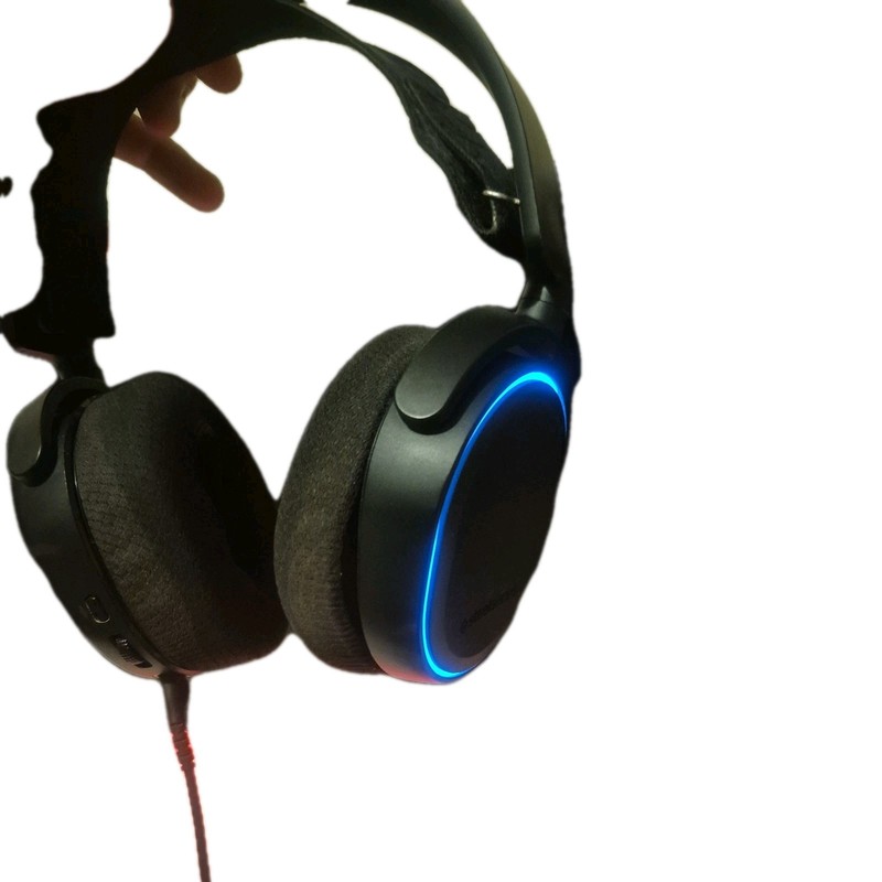 SteelSeries Arctis 5 Gaming Headset (Microphone Broken)