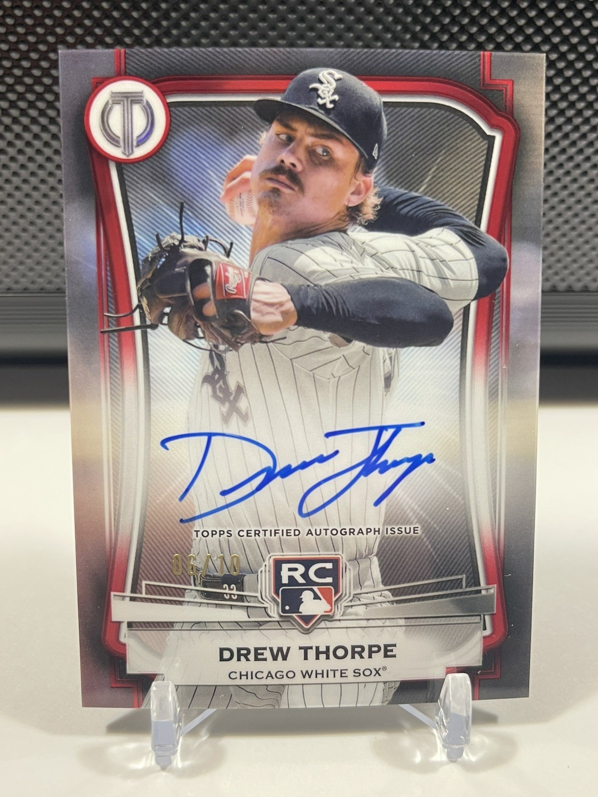 2025 Topps Tribute Drew Thorpe RC Red Auto 6/10 White Sox