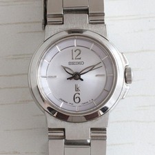 SEIKO LUKIA 1F21-OACO Women's Quartz Watch 2cm 14cm Adjustable