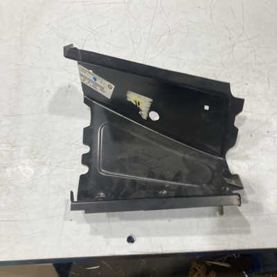 1992-1999 BWM 3 Series Connector Plate  41118122562 NEW OEM