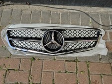 Mercedes C Class W204 2007-2015 Fronglt Grille AMG C63 Style Gloss Black/Chrome 