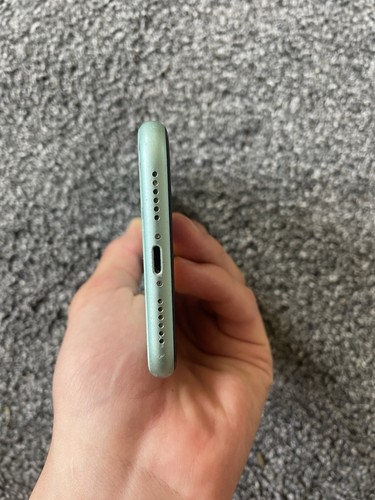 Apple iPhone 11 -64GB- Mint (Unlocked) 75%BH. Good Condition - Zdjęcie 6 z 8