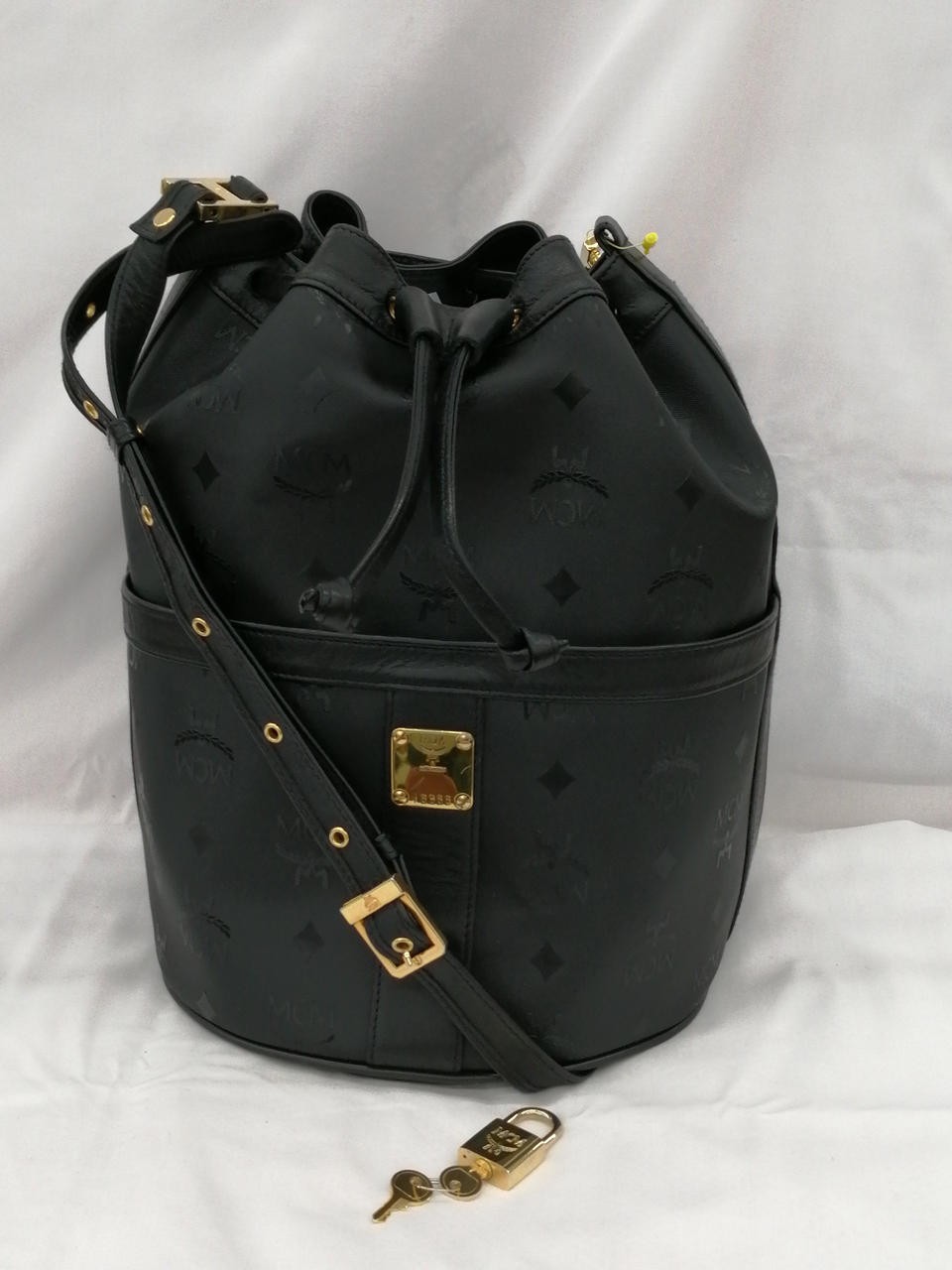 Drawstring Shoulder Bag with Padlock Model Black … - image 1
