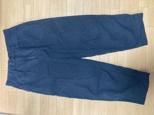 Pantalon cargo bleu foncé Uniqlo soldes M, cropped, style A-line, confortable, occasion