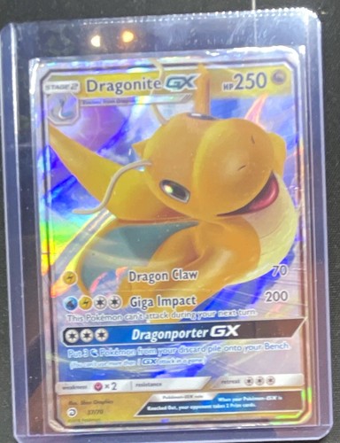 (Ungraded) Dragonite GX 37/70 Full Art Holo Ultra Rare 250 HP