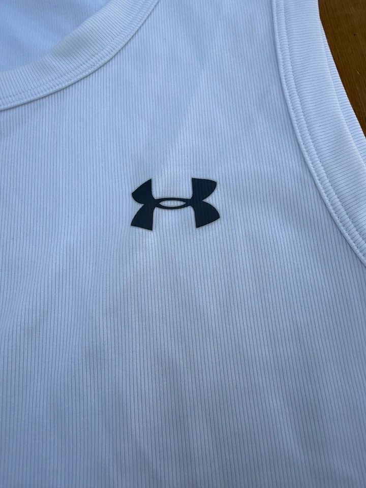 Camiseta sin mangas Under Armour de compresión Heatgear para hombre XL blanca sin mangas A1 Foto 2 de 4
