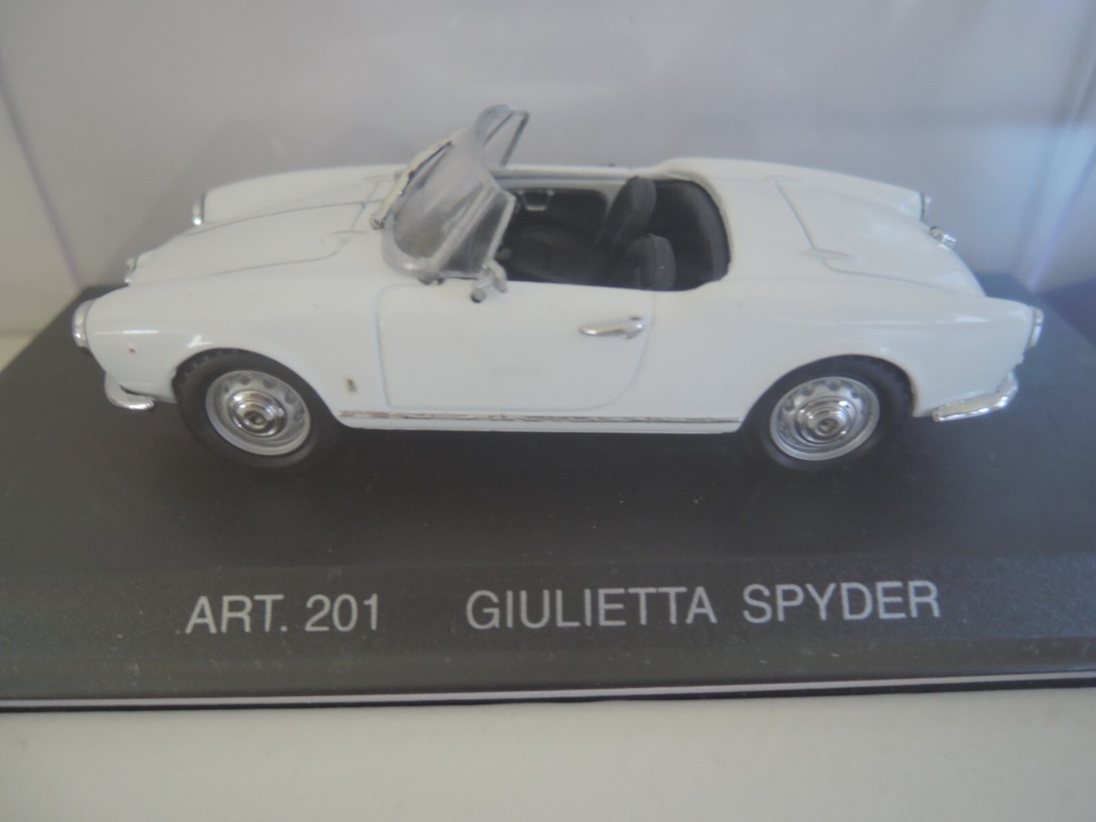 LOT 3 ALFA ROMEO Giulietta Spider SEBRING 1000 MIGLIA Die Casts