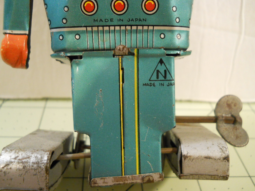 1968 Noguchi Mighty Space Robot Tin Litho Wind Up Walking
