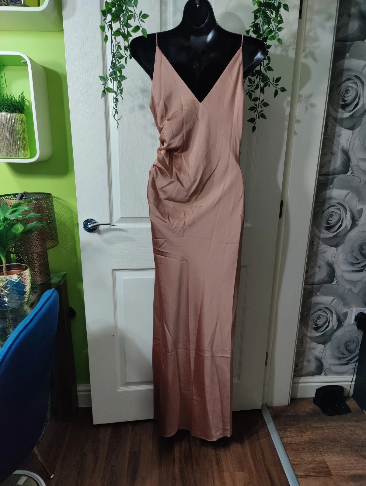 Picture 4 of 5