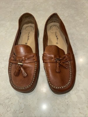 Thom McAn Women's Brown Leather Loafer Moc Toe Buckle Comfort Shoes Size 9W