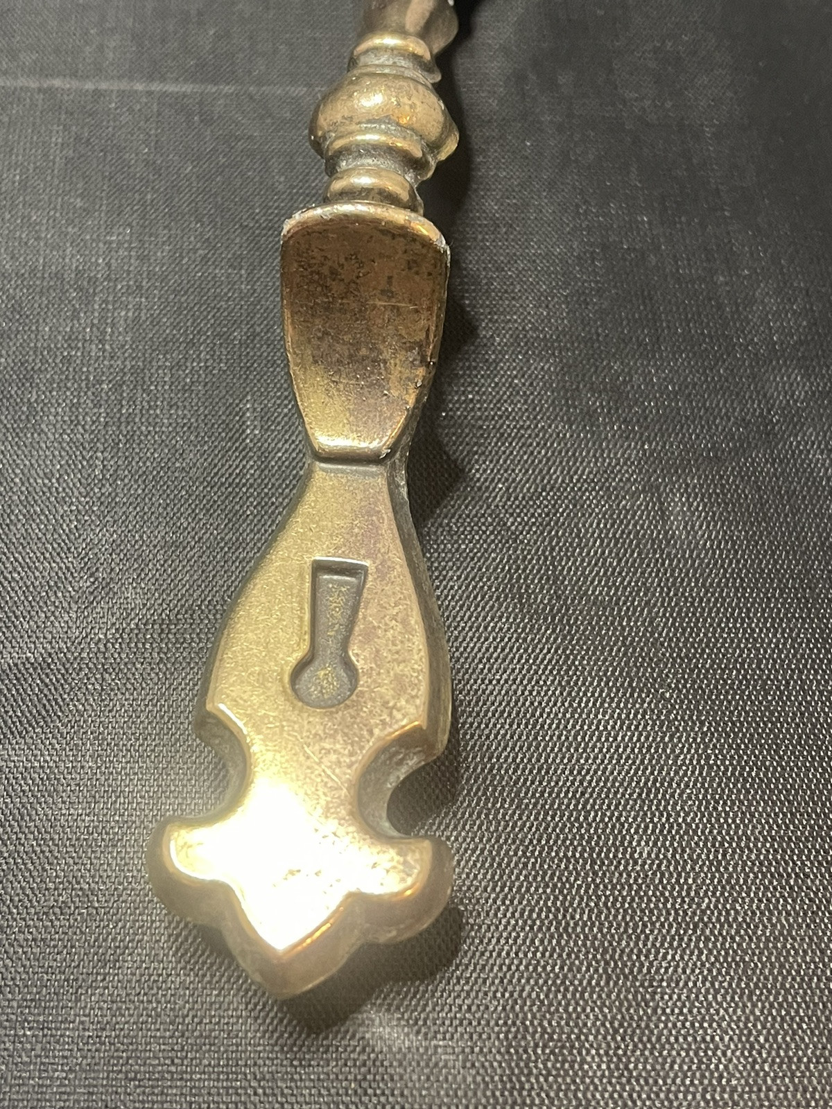 Amerock 179 Faux Keyhole Thumb Pull Handle Cabinet Door Dark Brass 3" Centers