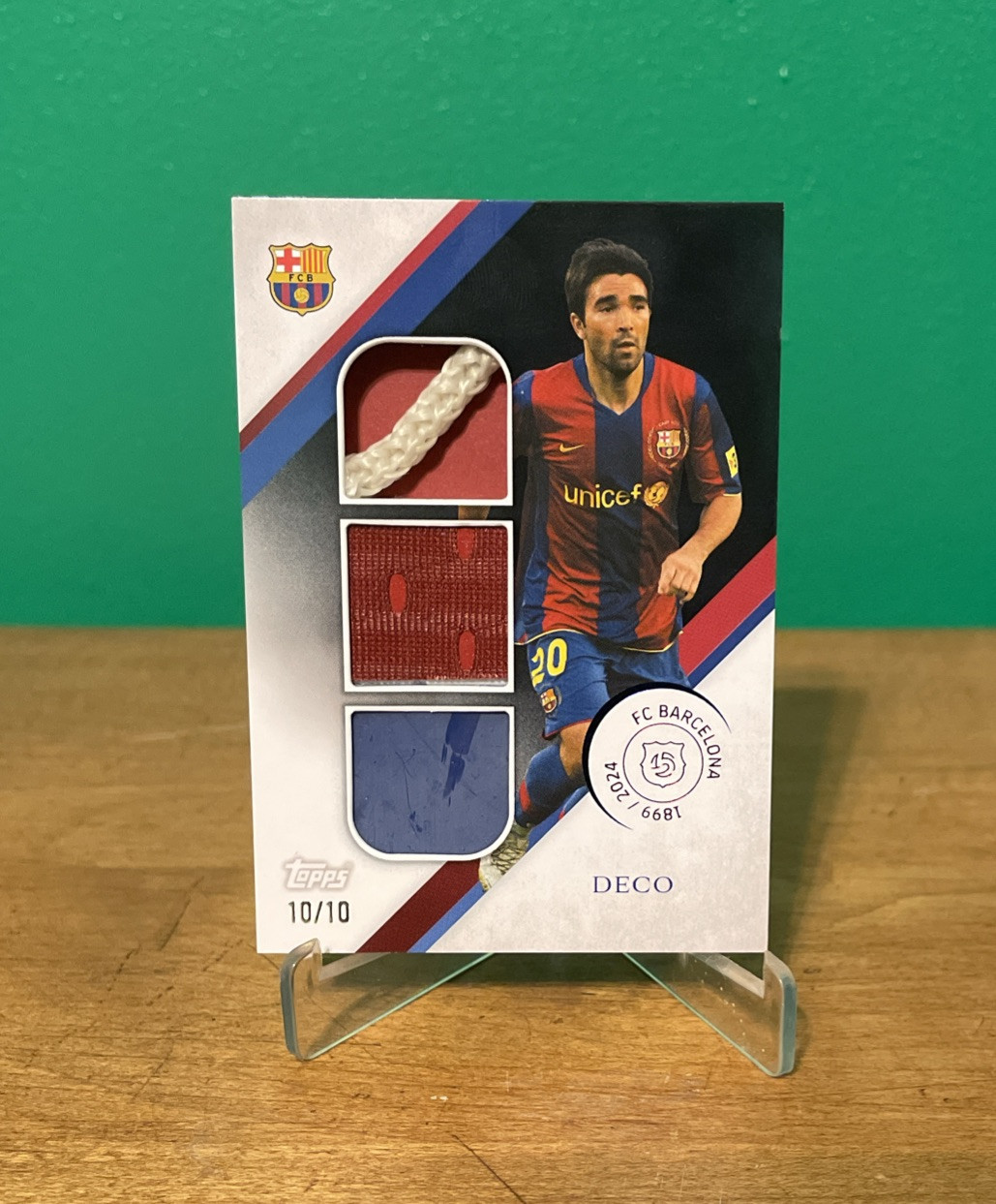 Deco/10 Triple Relic Net Seat Patch 2024-2025 Topps Barcelona 125th Anniversary