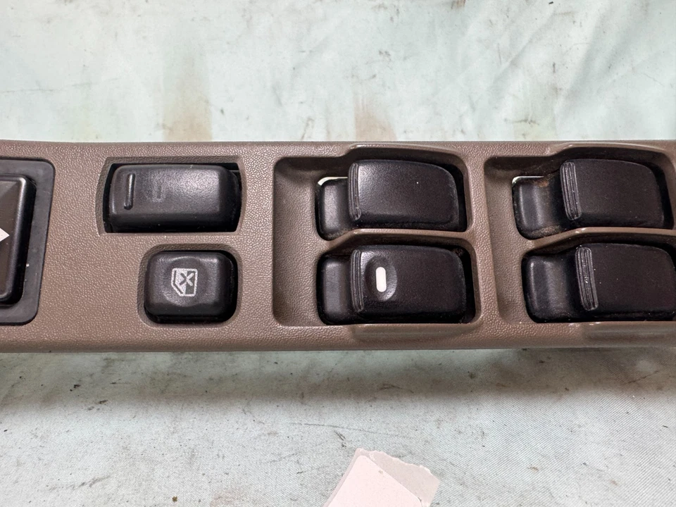 Interruptor maestro de ventana eléctrica conductor izquierdo Mitsubishi Montero Sport 1997-2004 Foto 3 de 4