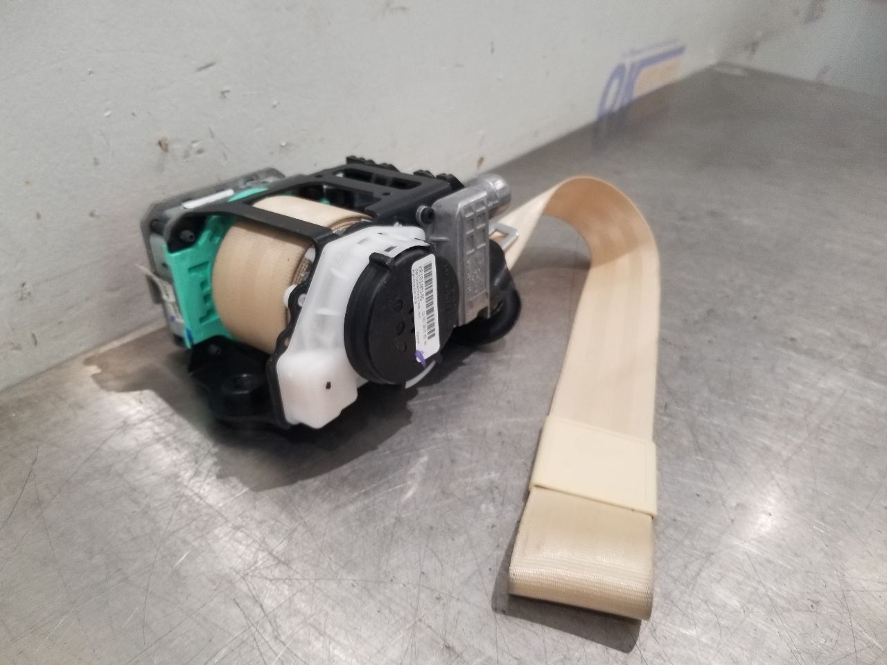 Bentley Continental GT Front Left Seat belt retractor Tan
