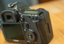 Canon 5DIII body, with acc, read for details - AS-IS - US residents only please